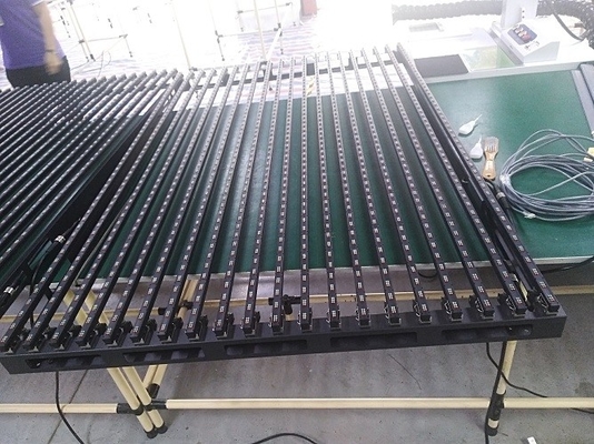 Full Color P25*50E Louver LED Transparent Screen 346 2R2G2B DIP